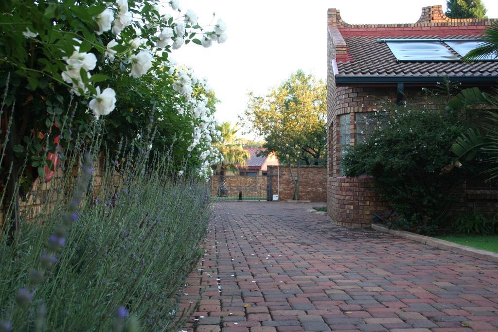 Aero Lodge Guest House Middelburg  Eksteriør billede